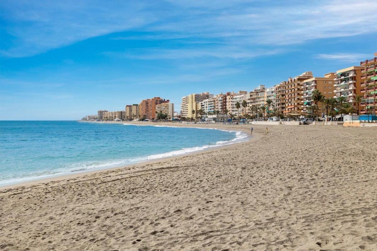 Апартаменты Precioso Ap. - Playa Фуэнхирола Экстерьер фото